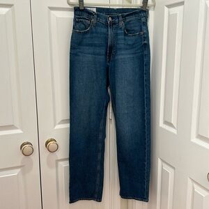 GAP ‘90’s Loose High Rise Jean Sz 28/6 R. Medium Wash Worn Once! 💙🩵💙🩵💙🩵💙
